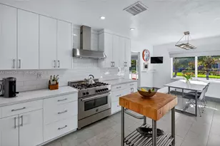 831 NE 109th St, Biscayne Park, FL 33161 - Photo 16