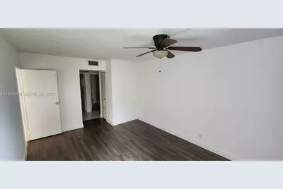 20379 W Country Club Dr #135, Aventura, FL 33180 - Photo 2