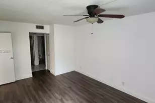 20379 W Country Club Dr, Aventura, FL 33180 - Photo 2