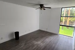 20379 W Country Club Dr, Aventura, FL 33180 - Photo 24