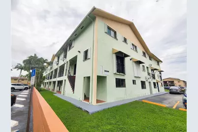 1519 W 42nd Pl #17, Hialeah, FL 33012 - Photo 22