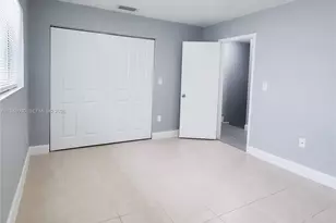 1519 W 42nd Pl, Hialeah, FL 33012 - Photo 16