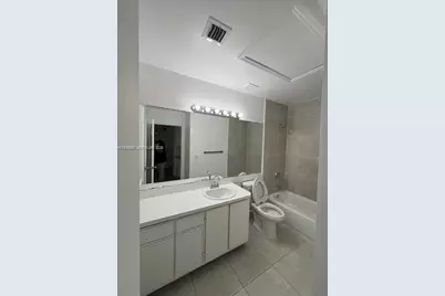 18336 NW 68th Ave #L, Hialeah, FL 33015 - Photo 6