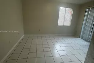 2440 SE 14th Ave, Homestead, FL 33035 - Photo 2