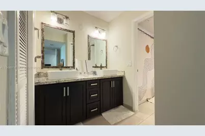 410 Lakeview Dr #103, Weston, FL 33326 - Photo 16