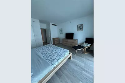 500 Brickell Ave #1704, Miami, FL 33131 - Photo 12