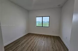 215 NW 13th Pl, Florida City, FL 33034 - Photo 22