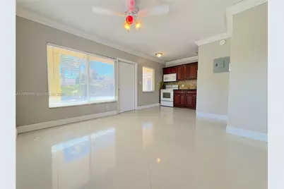 2901 Middle River Dr #7, Fort Lauderdale, FL 33306 - Photo 2