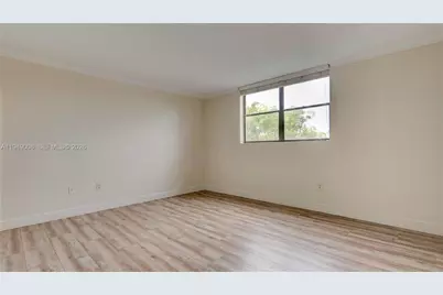 10155 NW 9th St Cir #4-401, Miami, FL 33172 - Photo 18