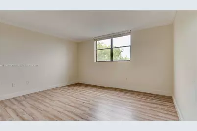 10155 NW 9th St Cir #4-401, Miami, FL 33172 - Photo 20