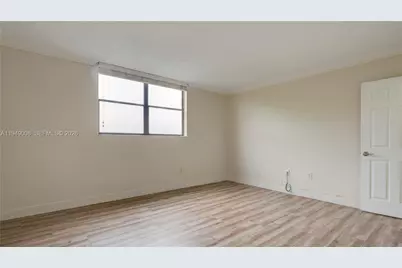 10155 NW 9th St Cir #4-401, Miami, FL 33172 - Photo 14