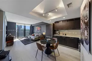 45 SW 9th St, Miami, FL 33130 - Photo 2