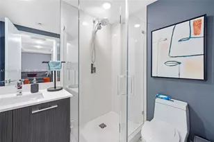 45 SW 9th St, Miami, FL 33130 - Photo 22