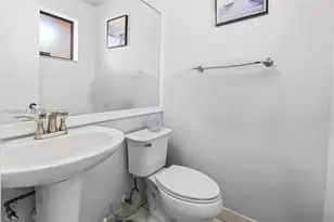 8009 NW 29th St, Sunrise, FL 33322 - Photo 8