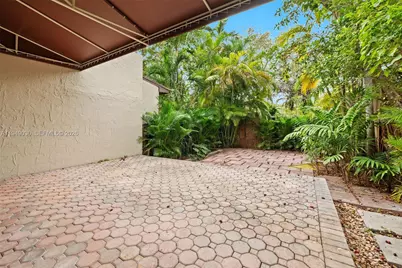 3076 McDonald St #B, Miami, FL 33133 - Photo 20