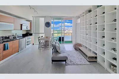 253 NE 2nd St #3305, Miami, FL 33132 - Photo 2