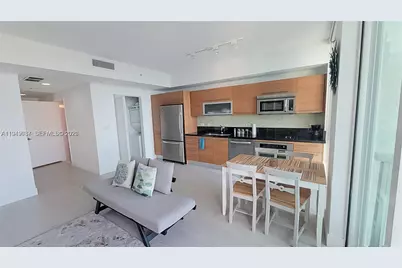 253 NE 2nd St #3305, Miami, FL 33132 - Photo 4