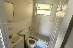 11832 SW 212th St, Miami, FL 33177 - Photo 6