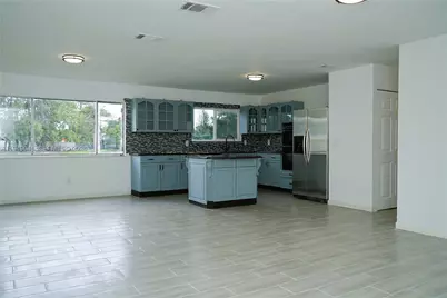 3311 SW Ensley Ct, Port Saint Lucie, FL 34953 - Photo 8