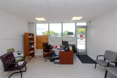 13639 W Dixie Hwy, North Miami, FL 33161 - Photo 12