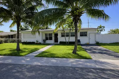 1140 NE 196th Ter, Miami, FL 33179 - Photo 1