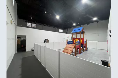 8347 NW 36th St, Doral, FL 33166 - Photo 8