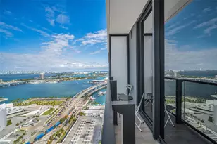 398 NE 5th St, Miami, FL 33132 - Photo 16