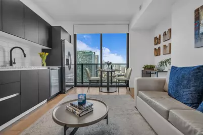 398 NE 5th St #3207, Miami, FL 33132 - Photo 4