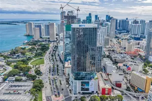 398 NE 5th St, Miami, FL 33132 - Photo 20