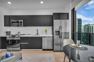 398 NE 5th St, Miami, FL 33132 - Photo 8