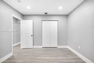 645 NE 149th St, Miami, FL 33161 - Photo 14