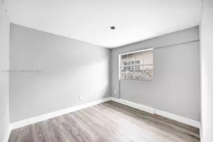 645 NE 149th St, Miami, FL 33161 - Photo 18