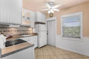 7401 Pines Blvd, Pembroke Pines, FL 33024 - Photo 8