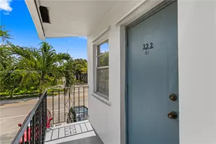 7401 Pines Blvd, Pembroke Pines, FL 33024 - Photo 38