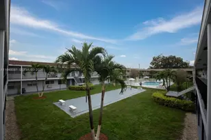 7401 Pines Blvd, Pembroke Pines, FL 33024 - Photo 26