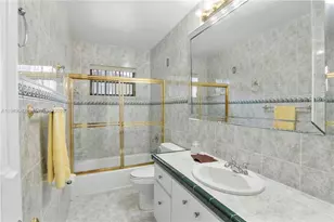 1231 NW 88th St, Miami, FL 33147 - Photo 10