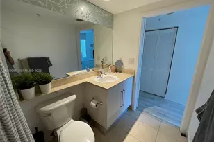 325 S Biscayne Blvd, Miami, FL 33131 - Photo 28