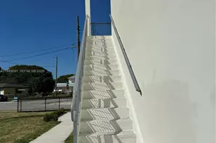 526 NW 6th, Hallandale Beach, FL 33009 - Photo 16