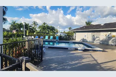 150 Smallwood Dr #6, Other City - In The State Of Florida, FL 34138 - Photo 6