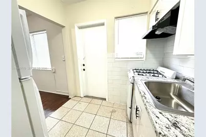 433 Santander Ave #2, Coral Gables, FL 33134 - Photo 12