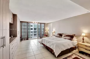5401 Collins Ave, Miami Beach, FL 33140 - Photo 16