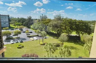 1000 St Charles Pl, Pembroke Pines, FL 33026 - Photo 6