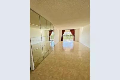 1000 Saint Charles Pl #721, Pembroke Pines, FL 33026 - Photo 18