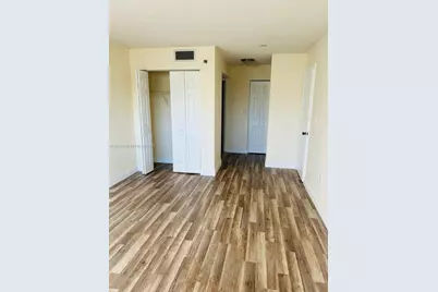 1000 Saint Charles Pl #721, Pembroke Pines, FL 33026 - Photo 34