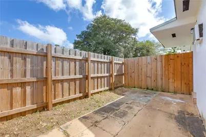 567 NW 90th St #3, El Portal, FL 33150 - Photo 20
