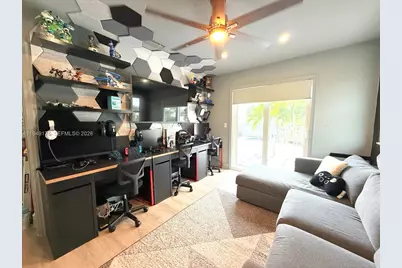 590 SW 178th Way, Pembroke Pines, FL 33029 - Photo 14