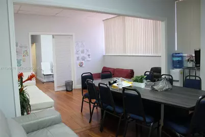 [Address not provided], Miami Lakes, FL 33016 - Photo 8