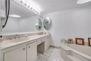 4000 Towerside Terrace, Miami, FL 33138 - Photo 18