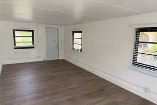 2910 NW 25th St, Fort Lauderdale, FL 33311 - Photo 36