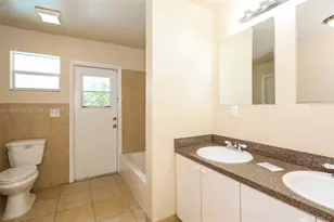 4970 NW 12th St, Lauderhill, FL 33313 - Photo 14